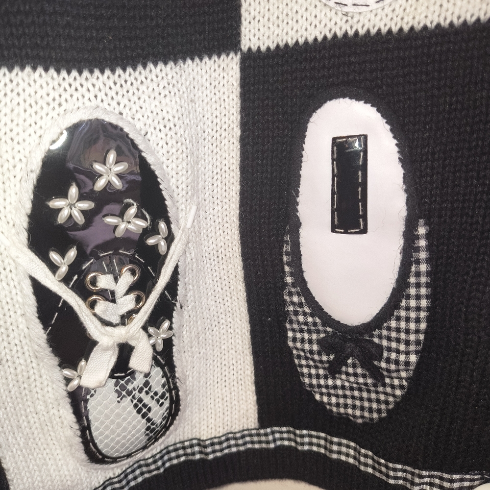 Susan Bristol Black & White Vintage Sweater Shoes, Sandal, Sneakers. Rare. Large - Picture 10 of 15